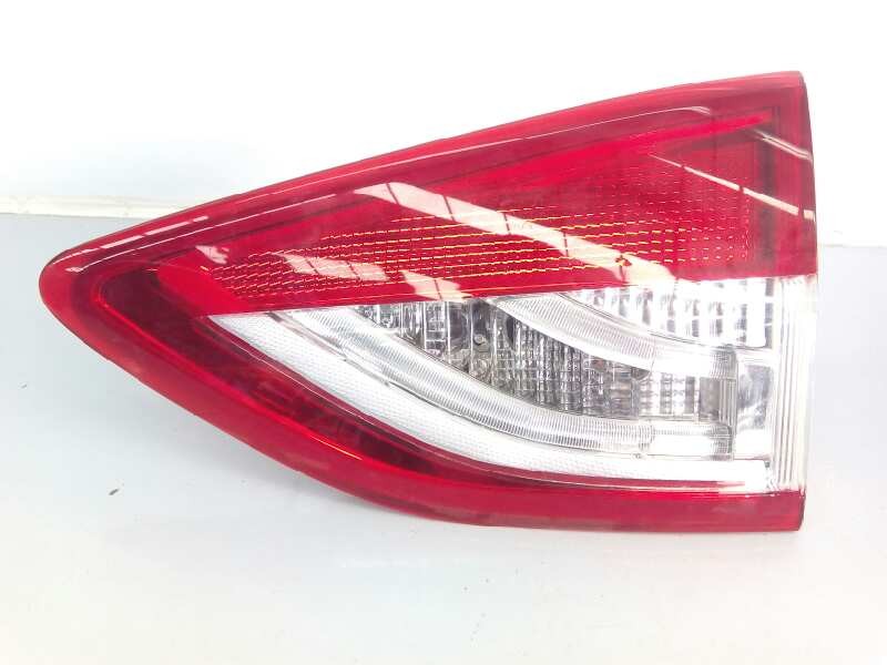 Recambio de piloto trasero derecho porton para ford kuga (cbs) referencia OEM IAM CV4413A602BG  E2-B3-27-2