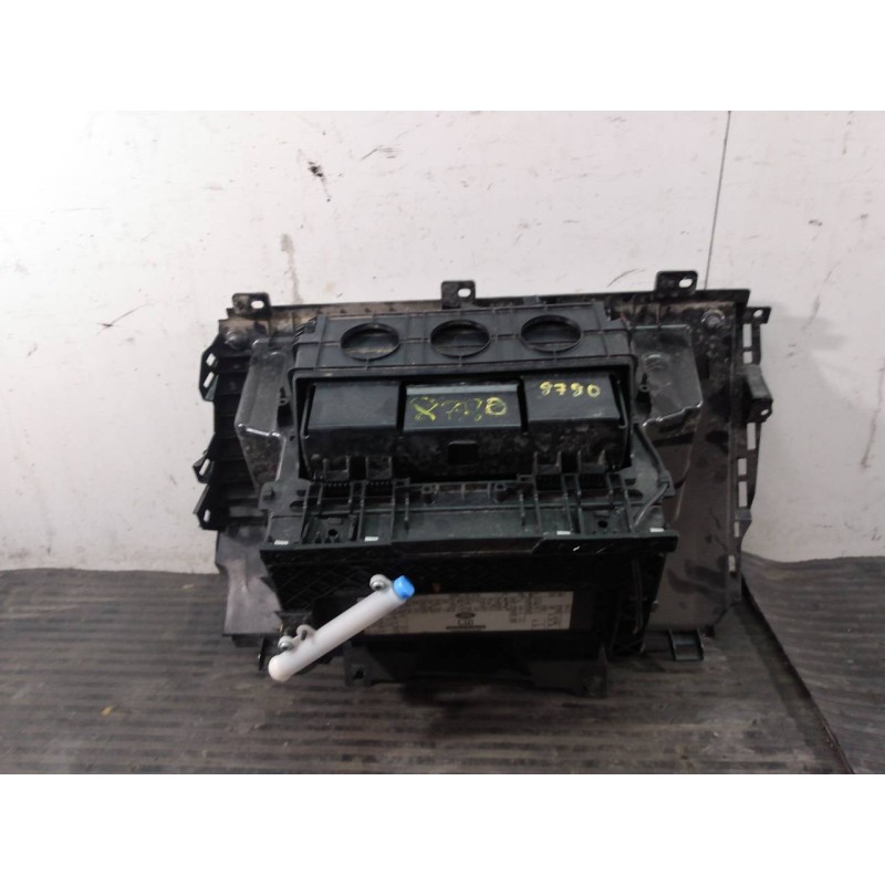 Recambio de guantera para land rover evoque pure referencia OEM IAM HJ3214K016BA  P2-B3-27