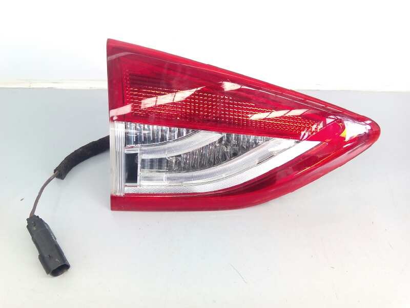 Recambio de piloto trasero izquierdo porton para ford kuga (cbs) referencia OEM IAM CV4413A603BG 90021833 E2-B3-27-2