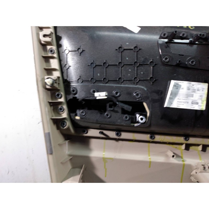 Recambio de guarnecido puerta delantera derecha para land rover evoque pure referencia OEM IAM   P2-B3-22