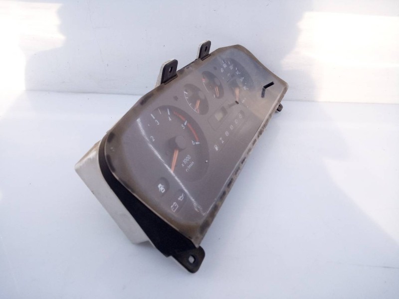 Recambio de cuadro instrumentos para nissan terrano/terrano.ii (r20) lx (3-ptas.) referencia OEM IAM 248100F002  E3-B4-28-3