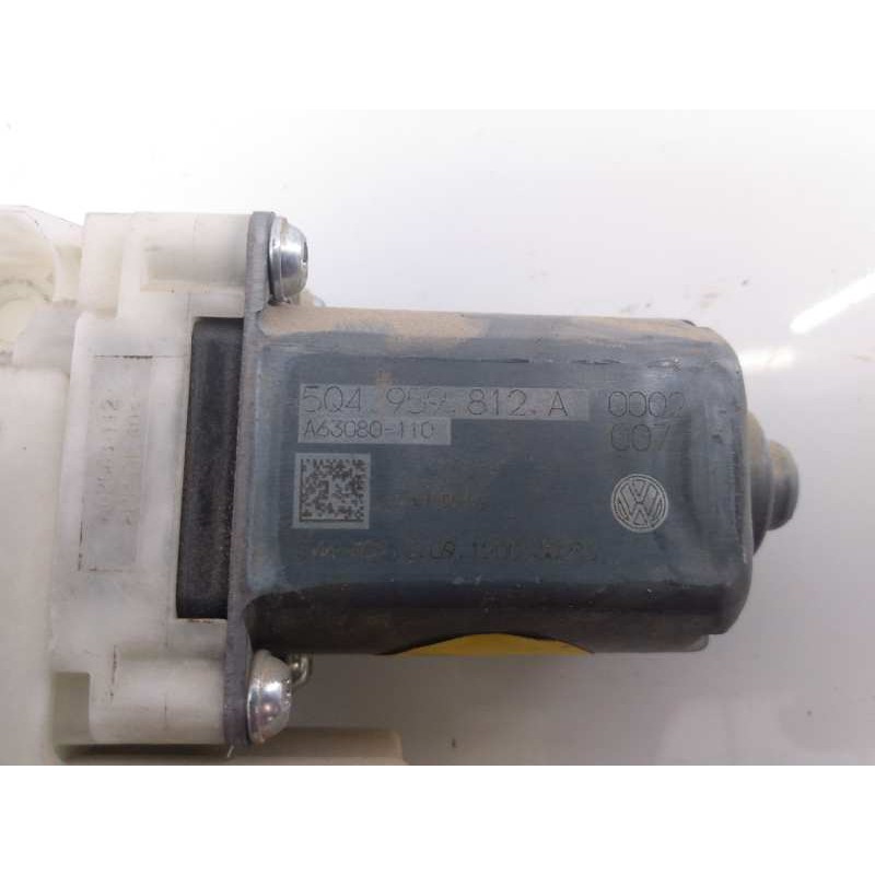 Recambio de motor elevalunas trasero derecho para volkswagen golf vii lim. (5g1) comfortline bluemotion referencia OEM IAM 5Q495