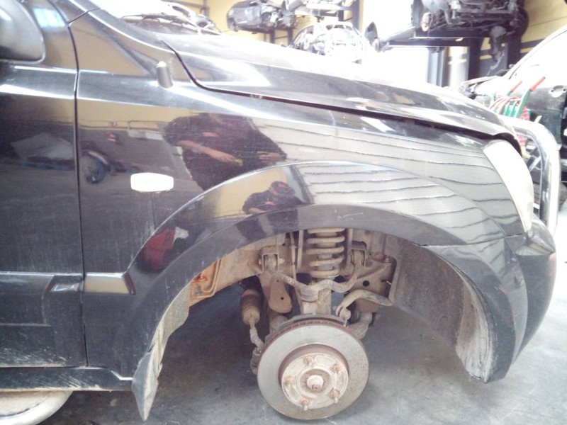 Recambio de aleta delantera derecha para kia sorento 2.5 crdi ex referencia OEM IAM   