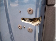 CERRADURA PUERTA DELANTERA IZQUIERDA 