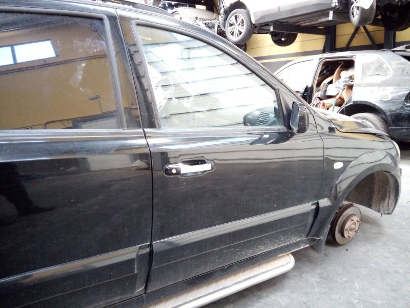 Recambio de puerta delantera derecha para kia sorento 2.5 crdi ex referencia OEM IAM   