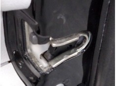 CERRADURA PUERTA TRASERA DERECHA 