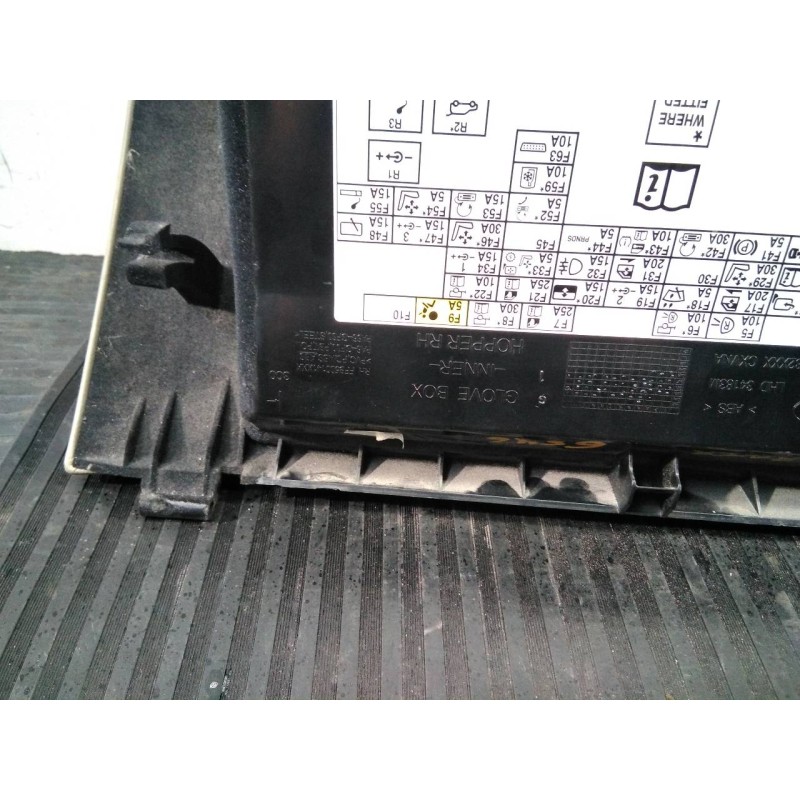 Recambio de guantera para land rover discovery v6 td se referencia OEM IAM LHD34183M  P2-A2-10