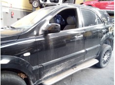 Recambio de puerta delantera izquierda para kia sorento 2.5 crdi ex referencia OEM IAM    2