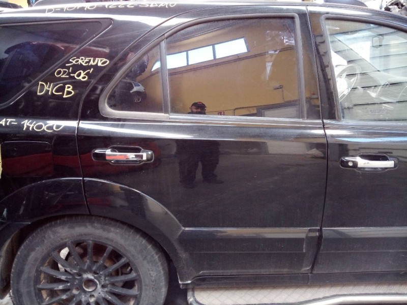 Recambio de puerta trasera derecha para kia sorento 2.5 crdi ex referencia OEM IAM   