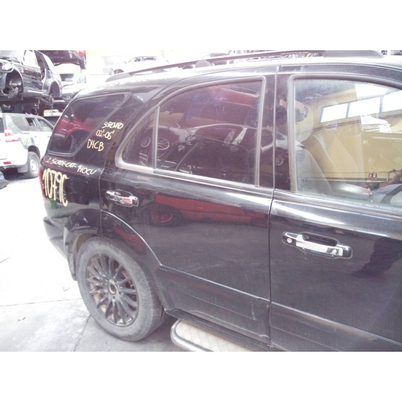 Recambio de puerta trasera derecha para kia sorento 2.5 crdi ex referencia OEM IAM   