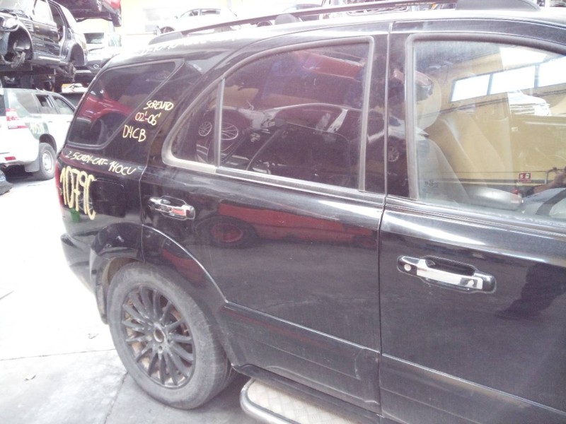 Recambio de puerta trasera derecha para kia sorento 2.5 crdi ex referencia OEM IAM   