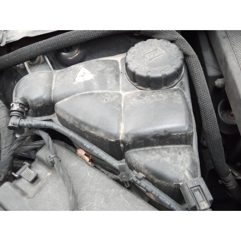 Recambio de deposito expansion para mercedes-benz clase r (w251) r 350 cdi l 4-matic (251.122) referencia OEM IAM   