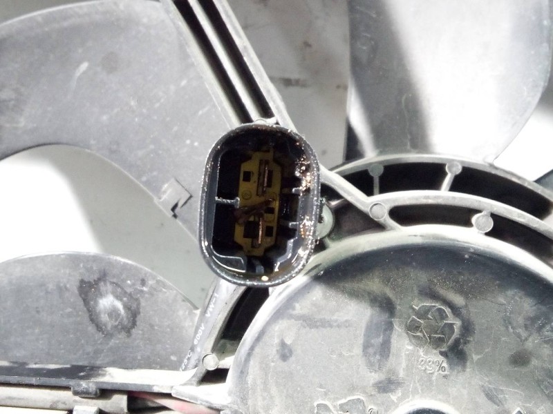 Recambio de electroventilador para citroën c4 picasso attraction referencia OEM IAM 9673999980  P2-B9-5