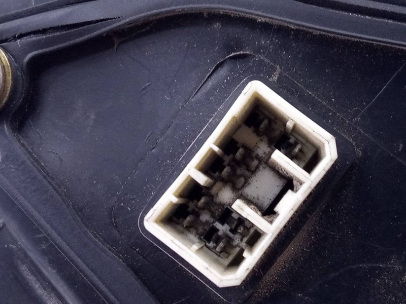 Recambio de retrovisor derecho electrico para kia sorento 2.5 crdi ex referencia OEM IAM   E2-B5-44-2