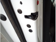 CERRADURA PUERTA TRASERA IZQUIERDA 