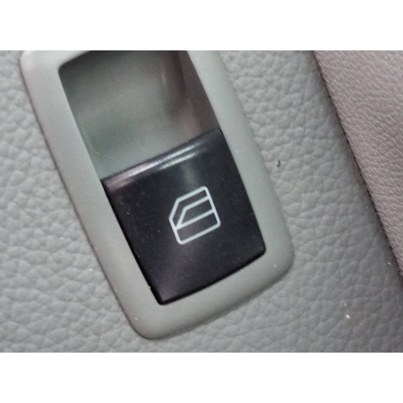 Recambio de mando elevalunas delantero derecho para mercedes-benz clase r (w251) r 350 cdi l 4-matic (251.122) referencia OEM IA
