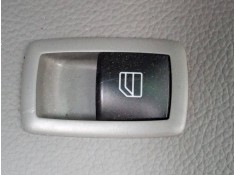 MANDO ELEVALUNAS TRASERO DERECHO 