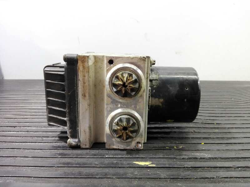 Recambio de abs para volkswagen passat berlina (3c2) edition referencia OEM IAM 3C0614109D HC72560813DEQ P3-A8-28-4