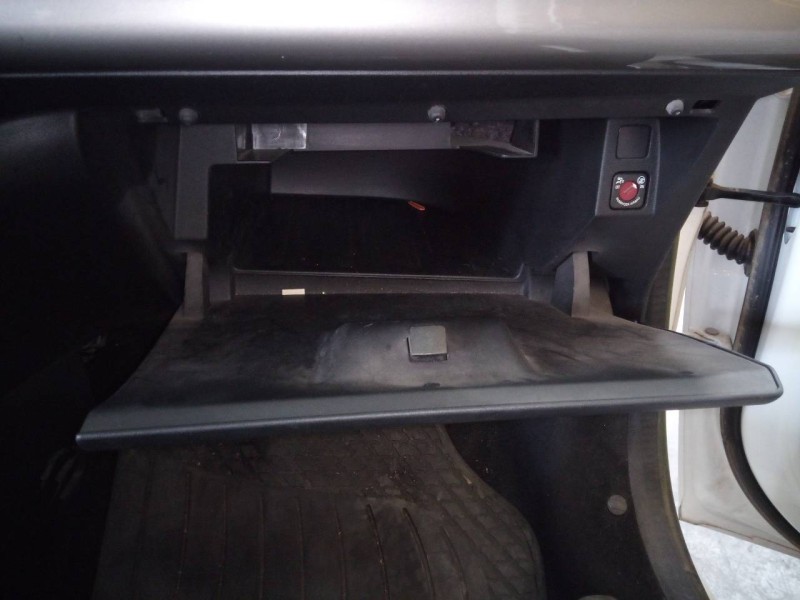 Recambio de guantera para citroën c-elysée exclusive referencia OEM IAM   