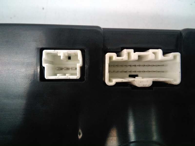 Recambio de mando climatizador para land rover discovery v6 td se referencia OEM IAM MB1465706190 JFC501090 E3-B3-13-2