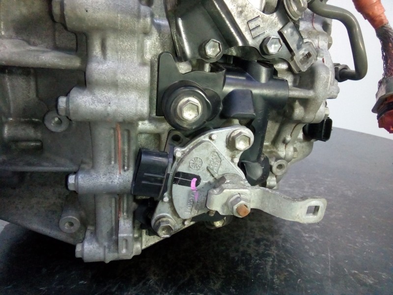 Recambio de caja cambios para toyota yaris hsd city referencia OEM IAM P13B 09812 M1-A3-104