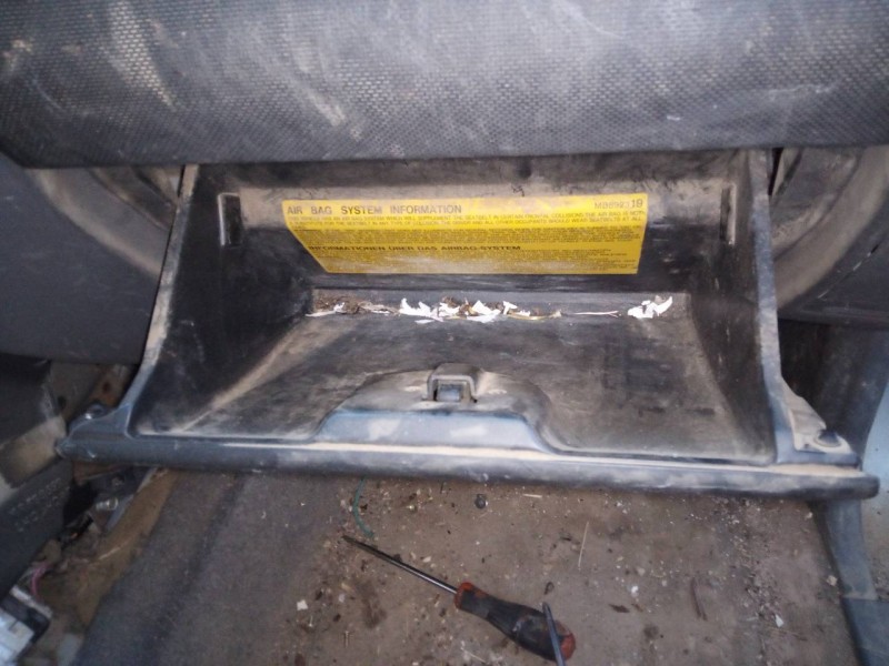 Recambio de guantera para mitsubishi montero (v60/v70) 3.2 di-d gls (3-ptas.) referencia OEM IAM   