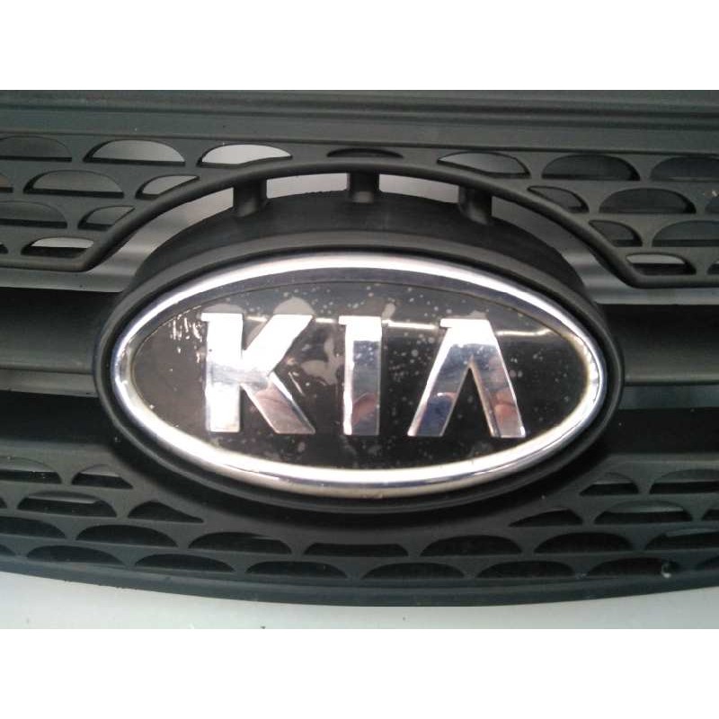 Recambio de rejilla delantera para kia rio 1.5 crdi active referencia OEM IAM 863611G210  