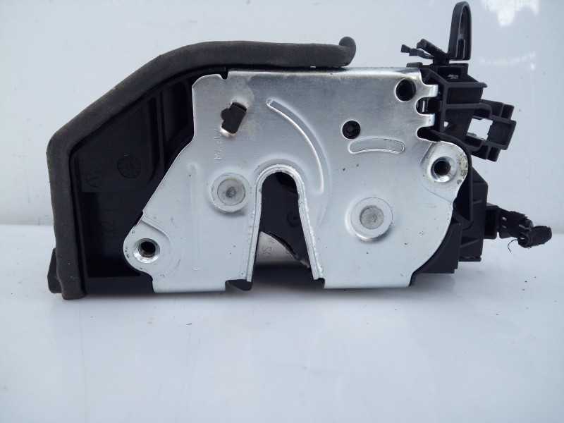 Recambio de cerradura puerta trasera derecha para bmw x3 (f25) xdrive 20d referencia OEM IAM 7318418 I120085 