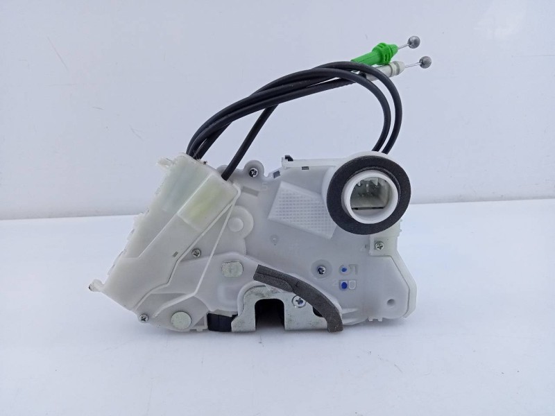 Recambio de cerradura puerta delantera derecha para toyota yaris hsd city referencia OEM IAM   E2-B4-20-1