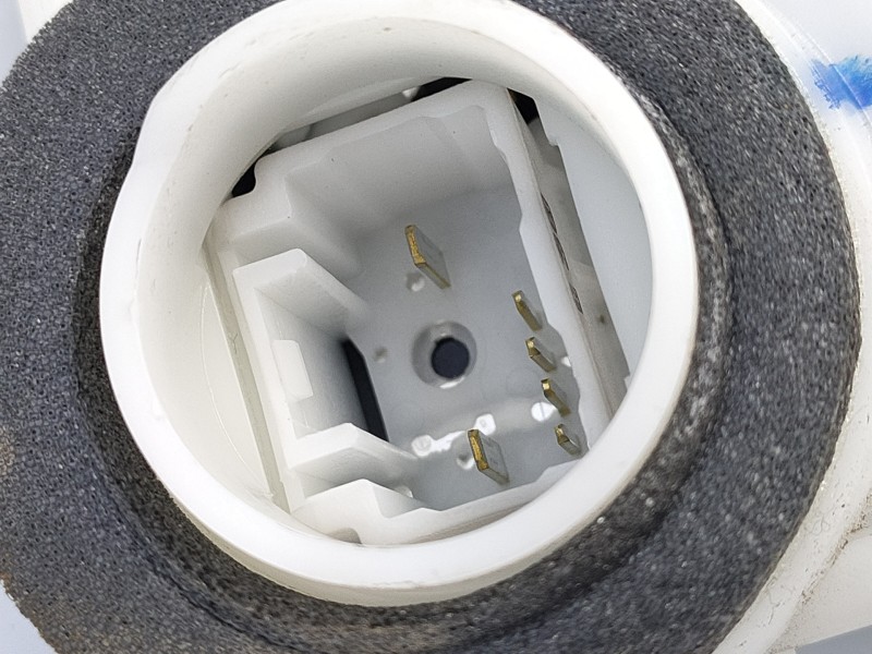 Recambio de cerradura puerta delantera izquierda para toyota yaris hsd city referencia OEM IAM   E2-B4-55-1