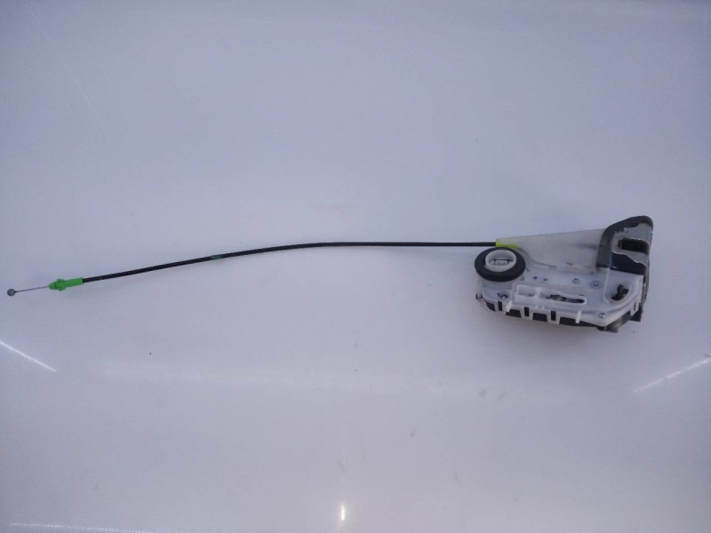 Recambio de cerradura puerta trasera derecha para toyota yaris hsd city referencia OEM IAM   E2-B4-55-1