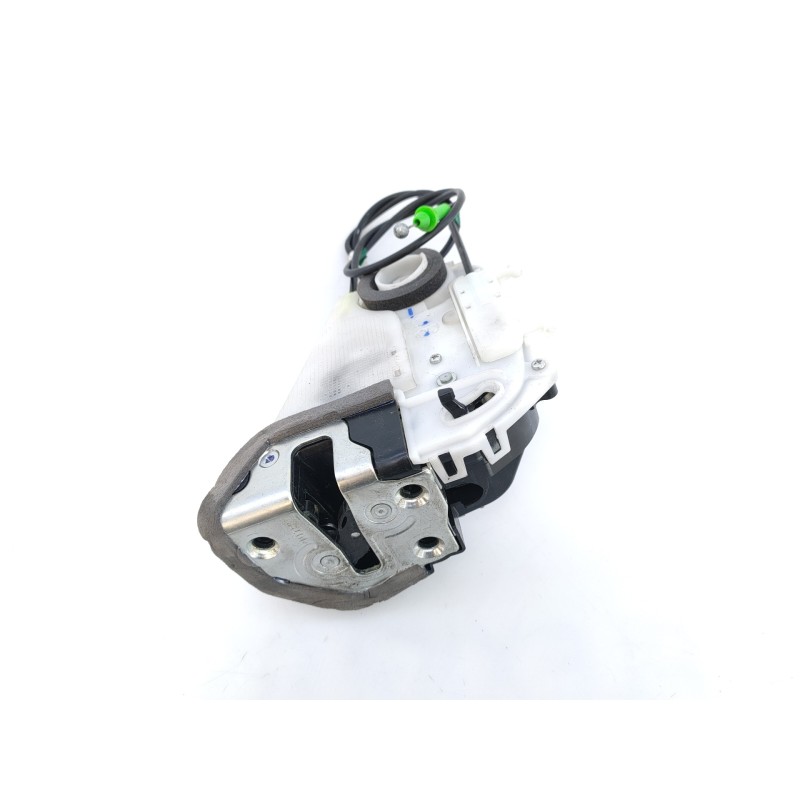 Recambio de cerradura puerta trasera izquierda para toyota yaris hsd city referencia OEM IAM   E2-B4-55-1