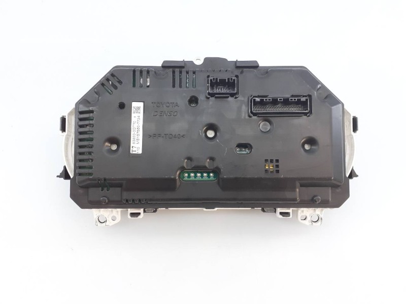 Recambio de cuadro instrumentos para toyota yaris hsd city referencia OEM IAM 838000DT70 MB1575507734 E3-B2-24-1