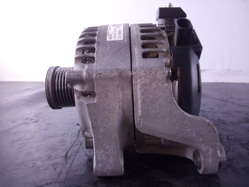 Recambio de alternador para bmw serie 4 coupe (f32) 420d luxury line referencia OEM IAM 764013203 1042106721 P3-A5-2-3