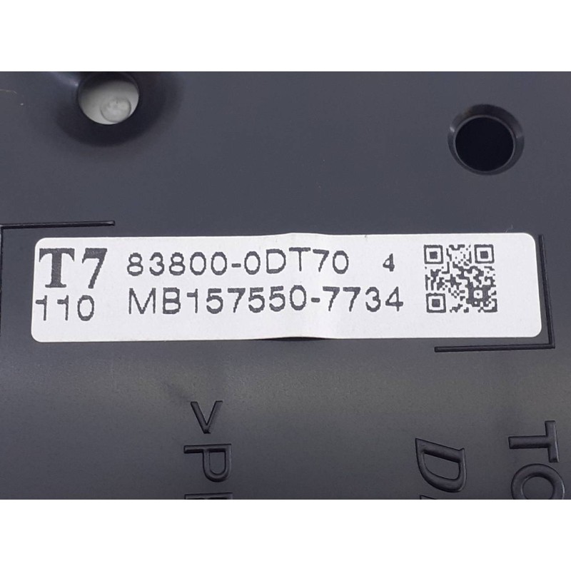 Recambio de cuadro instrumentos para toyota yaris hsd city referencia OEM IAM 838000DT70 MB1575507734 E3-B2-24-1