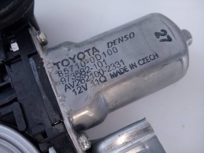 Recambio de elevalunas delantero derecho para toyota yaris hsd city referencia OEM IAM 857100D100  E2-B4-35-2
