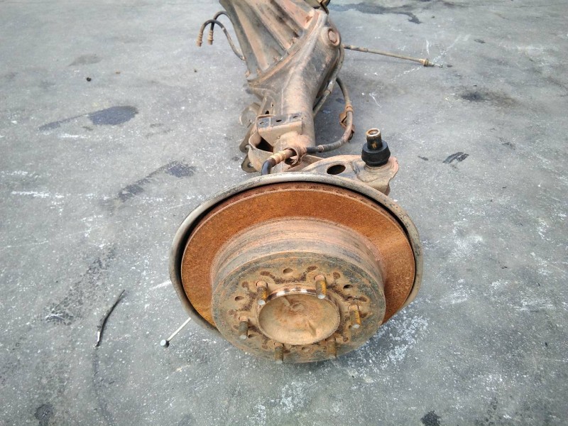 Recambio de puente trasero para toyota land cruiser (j12) 3.0 d-4d gx referencia OEM IAM   ESTANTERIA 4