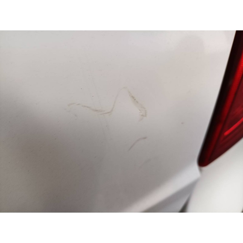 Recambio de porton trasero para ssangyong korando crystal referencia OEM IAM   