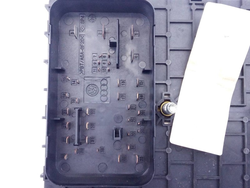 Recambio de caja reles / fusibles para audi q3 (8ug) design quattro referencia OEM IAM 04114 4916802530026 E2-A1-5-7