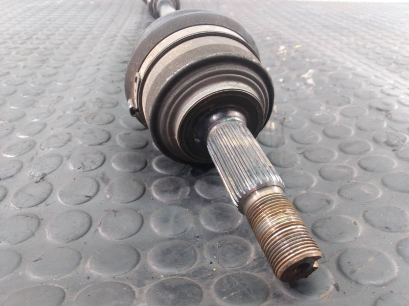 Recambio de transmision delantera derecha para toyota yaris hsd city referencia OEM IAM 434100D401B 10257751 P1-A6-19