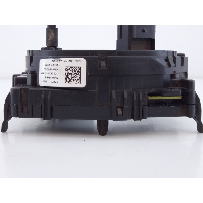 Recambio de anillo airbag para volkswagen touran (5t1) sport bmt referencia OEM IAM 5Q0953549E 3S01001938307 E2-A1-17-1