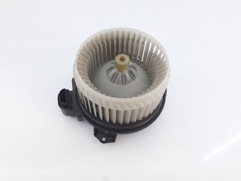 Recambio de ventilador calefaccion para toyota yaris hsd city referencia OEM IAM   E3-B2-24-1