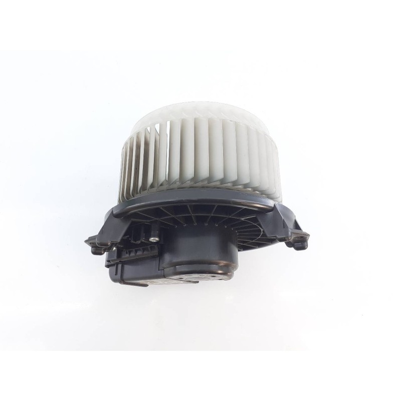 Recambio de ventilador calefaccion para toyota yaris hsd city referencia OEM IAM   E3-B2-24-1
