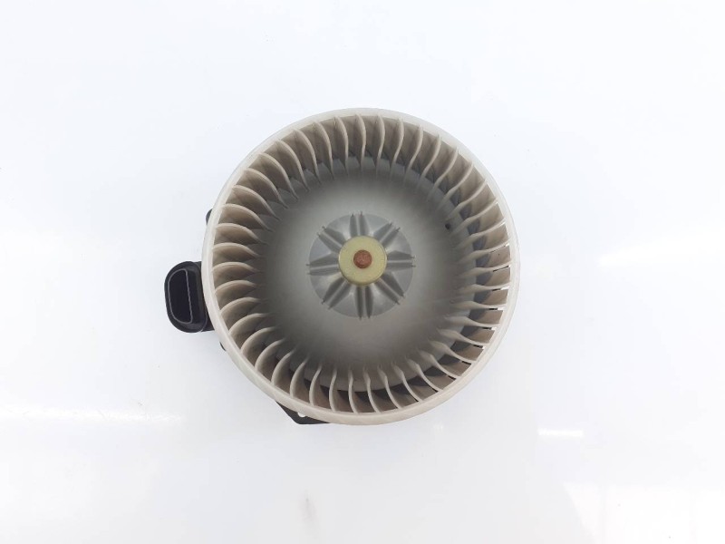 Recambio de ventilador calefaccion para toyota yaris hsd city referencia OEM IAM   E3-B2-24-1