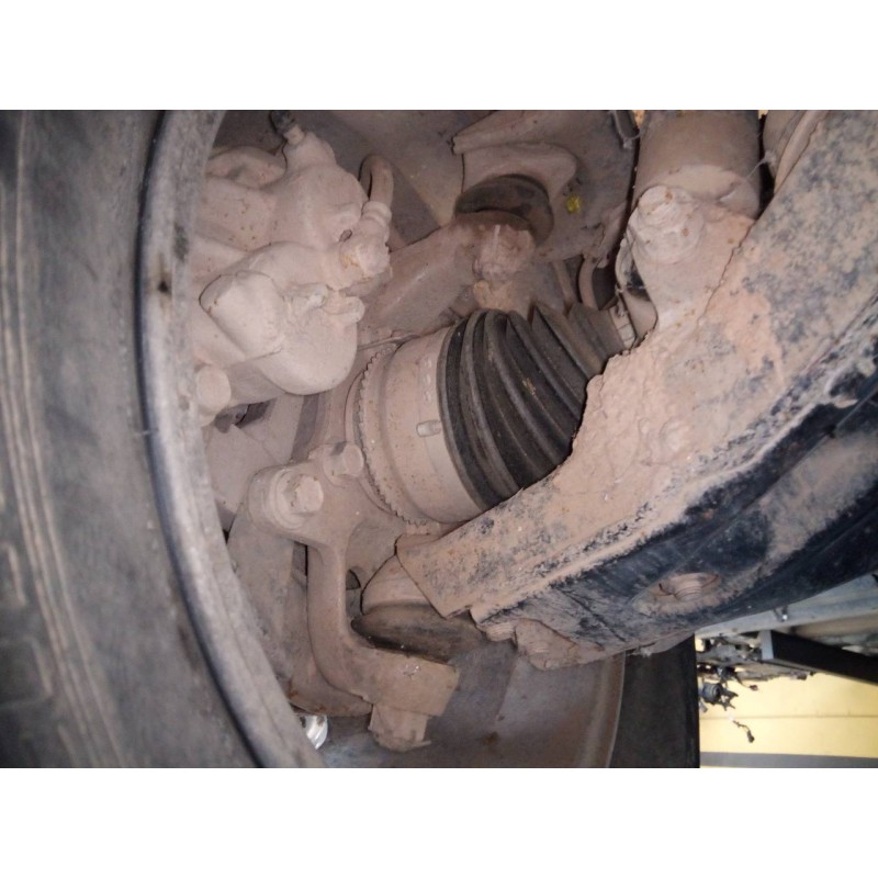 Recambio de mangueta delantera izquierda para mitsubishi montero (v60/v70) 3.2 di-d gls (3-ptas.) referencia OEM IAM   