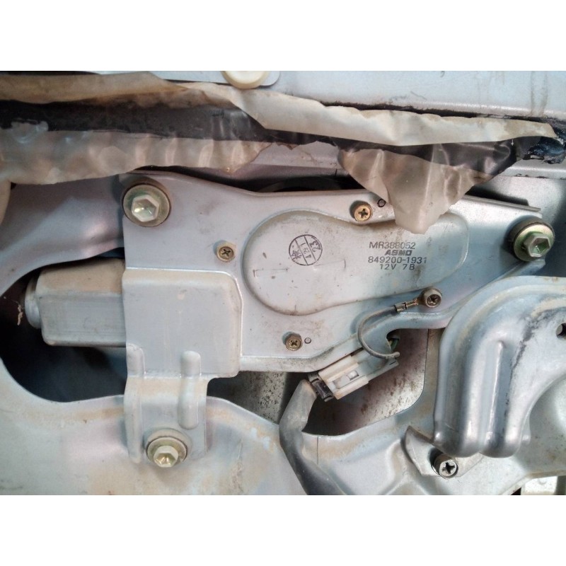 Recambio de motor limpia trasero para mitsubishi montero (v60/v70) 3.2 di-d gls (3-ptas.) referencia OEM IAM MR388052 8492001931