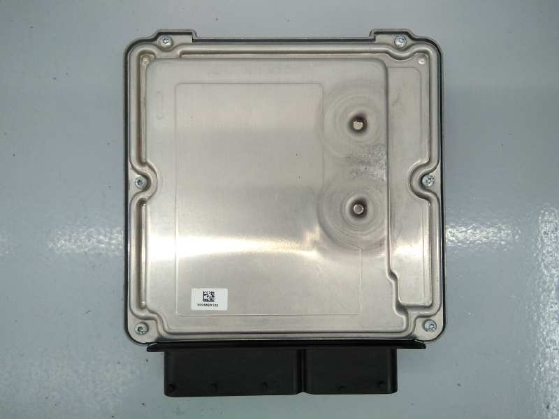 Recambio de centralita motor uce para volkswagen golf vii lim. advance bluemotion referencia OEM IAM 04L907309B 0281018510 E2-A1