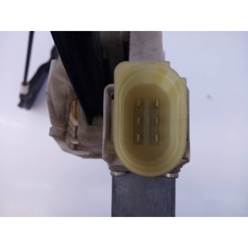 Recambio de elevalunas delantero derecho para bmw serie 3 berlina (e90) 320d referencia OEM IAM 6927028 996625101 E1-A3-40-2