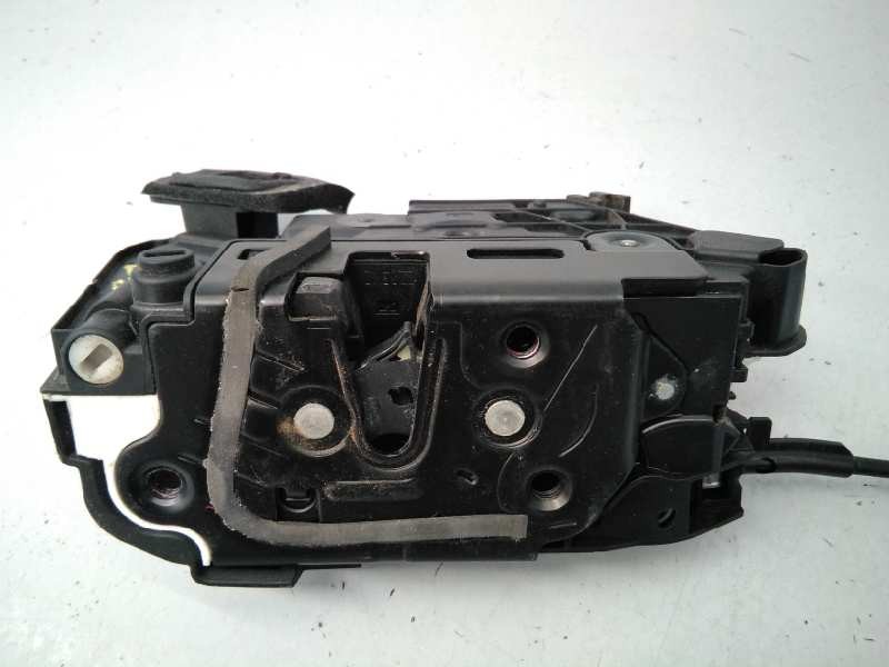 Recambio de cerradura puerta trasera izquierda para volkswagen golf vii lim. advance bluemotion referencia OEM IAM 5K4839015R 5N