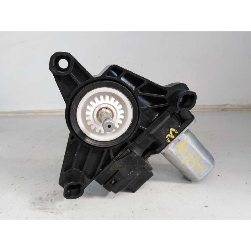 Recambio de motor elevalunas delantero izquierdo para infiniti q30 2.2d sport referencia OEM IAM   E2-A4-60-2